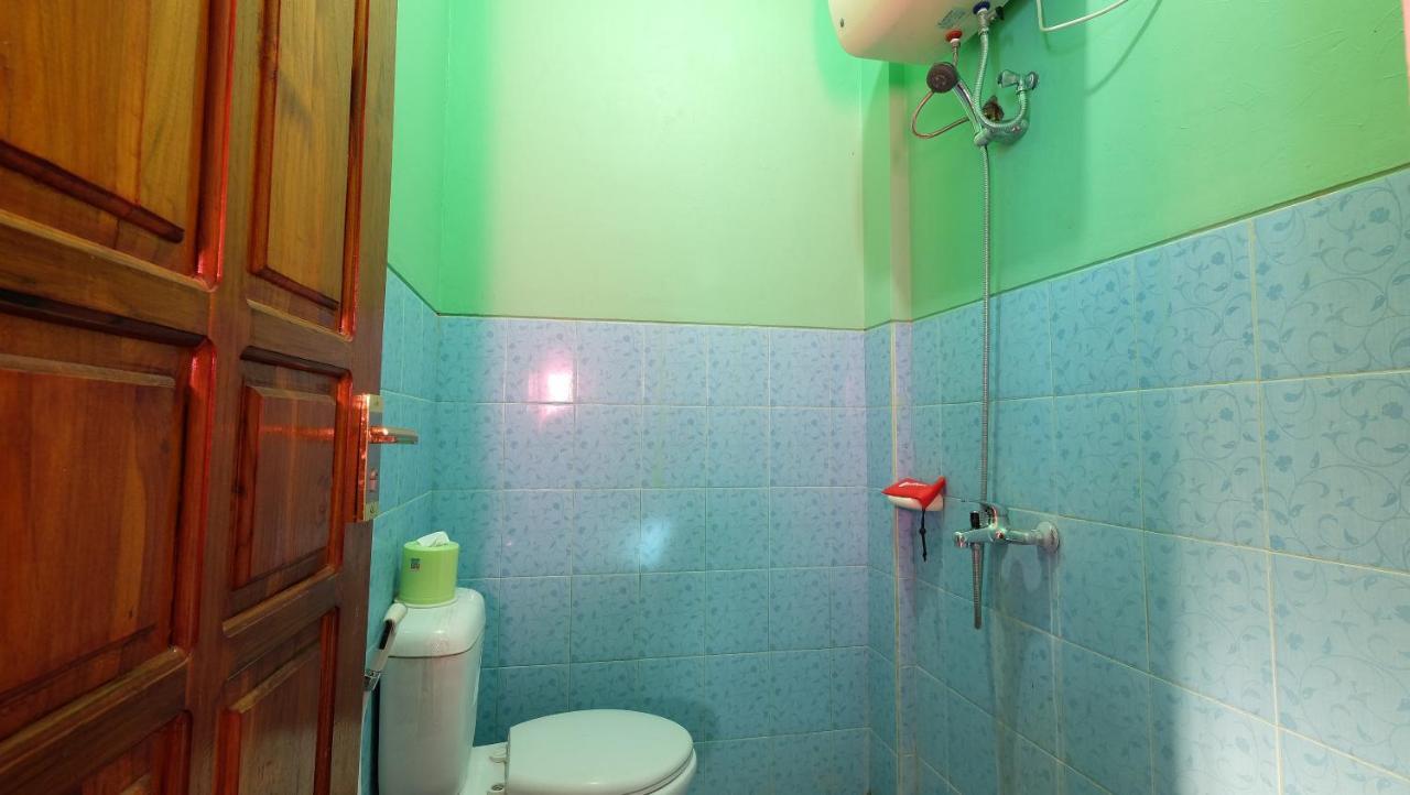 Reddoorz Near Mangrove Forest Kupang Kupang  Exterior photo